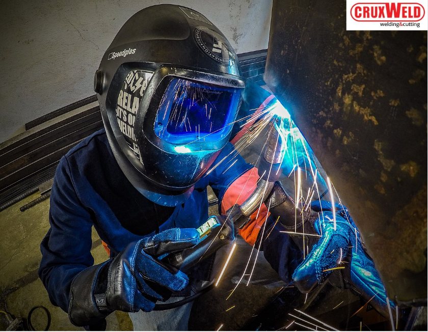 Mig welding machine work process